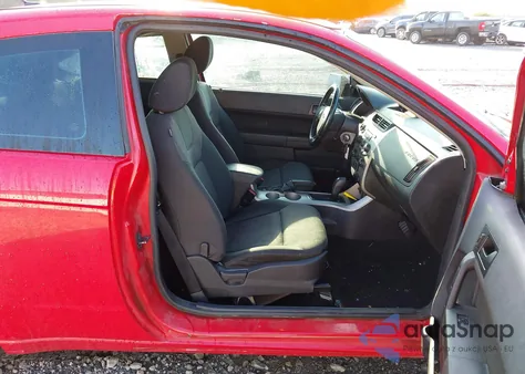 2008 Ford Focus Se/Ses из США, поврежденный, VIN 1FAHP33N68W164472